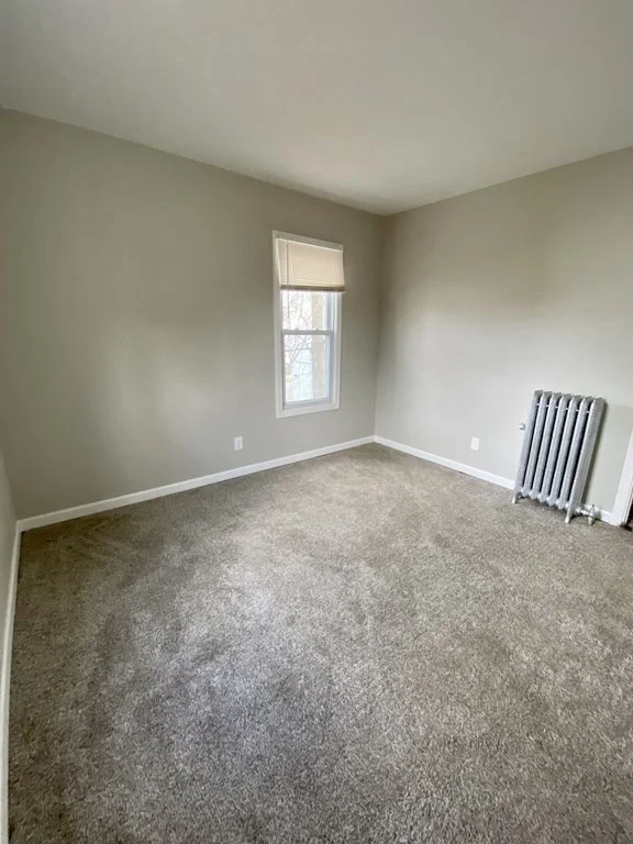 5 bed, 1 bath apartment for rent at 729 Belmont Ave Unit 2, Springfield — photo 4 of 12