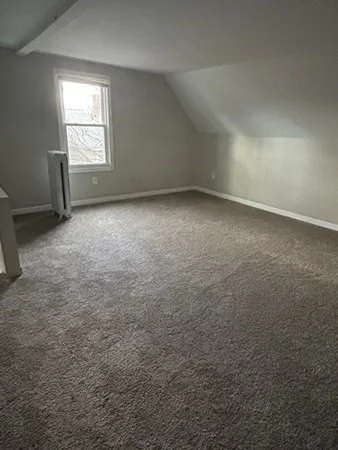 5 bed, 1 bath apartment for rent at 729 Belmont Ave Unit 2, Springfield — photo 7 of 12