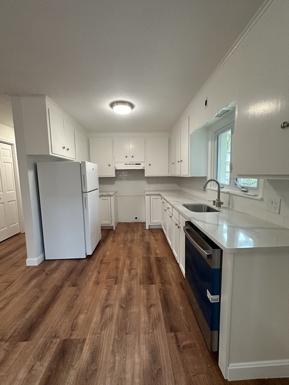 1 bed, 1 bath apartment for rent at 72A Cushing St Unit 72A, Strawberry Hill — photo 4 of 11