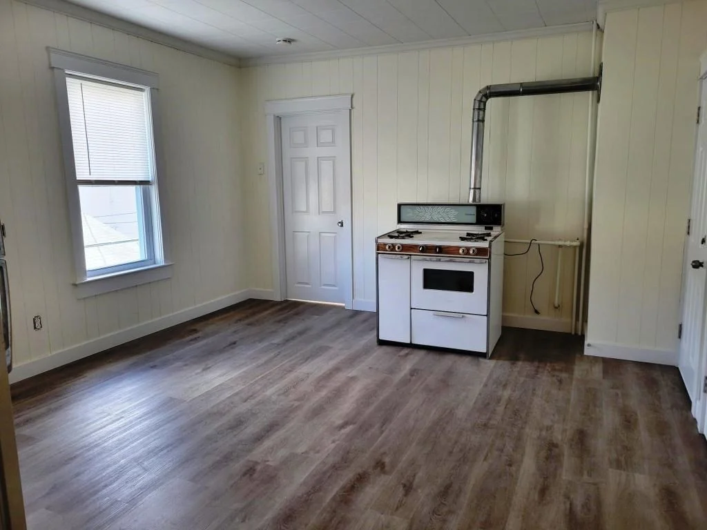 2 bed, 1 bath apartment for rent at 73 1/2 Esther St Unit 2, Worcester — photo 13 of 19