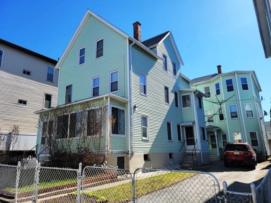 2 bed, 1 bath apartment for rent at 73 1/2 Esther St Unit 3, Worcester — photo 22 of 22