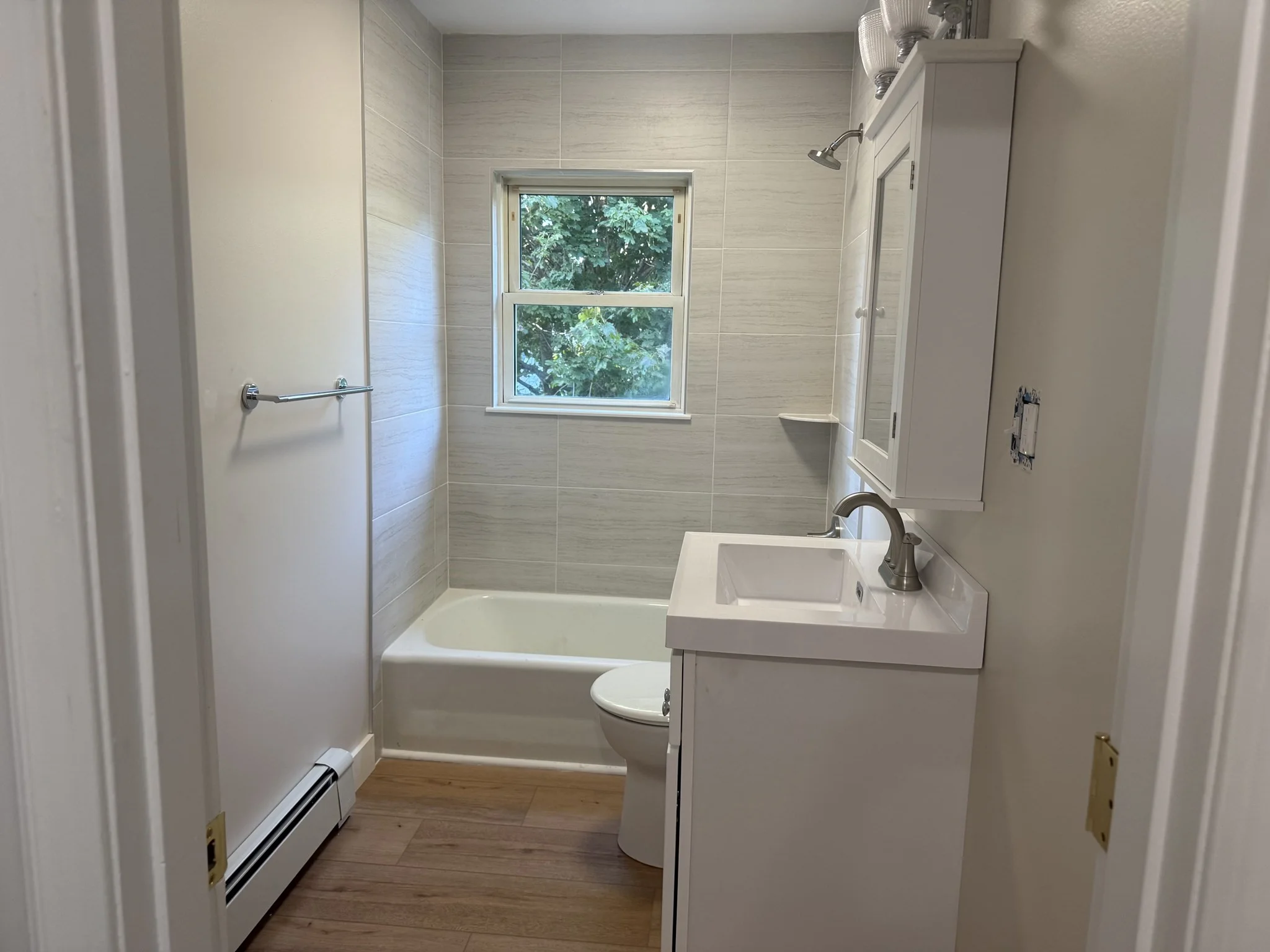 2 bed, 1 bath apartment for rent at 73 Acapesket Rd Unit 2, Falmouth — photo 4 of 5