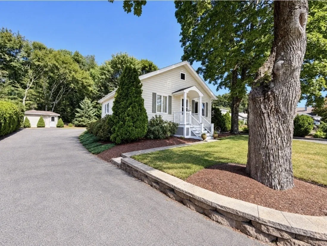 2 bed, 1 bath apartment for rent at 73 Benefit Unit 1, Mansfield