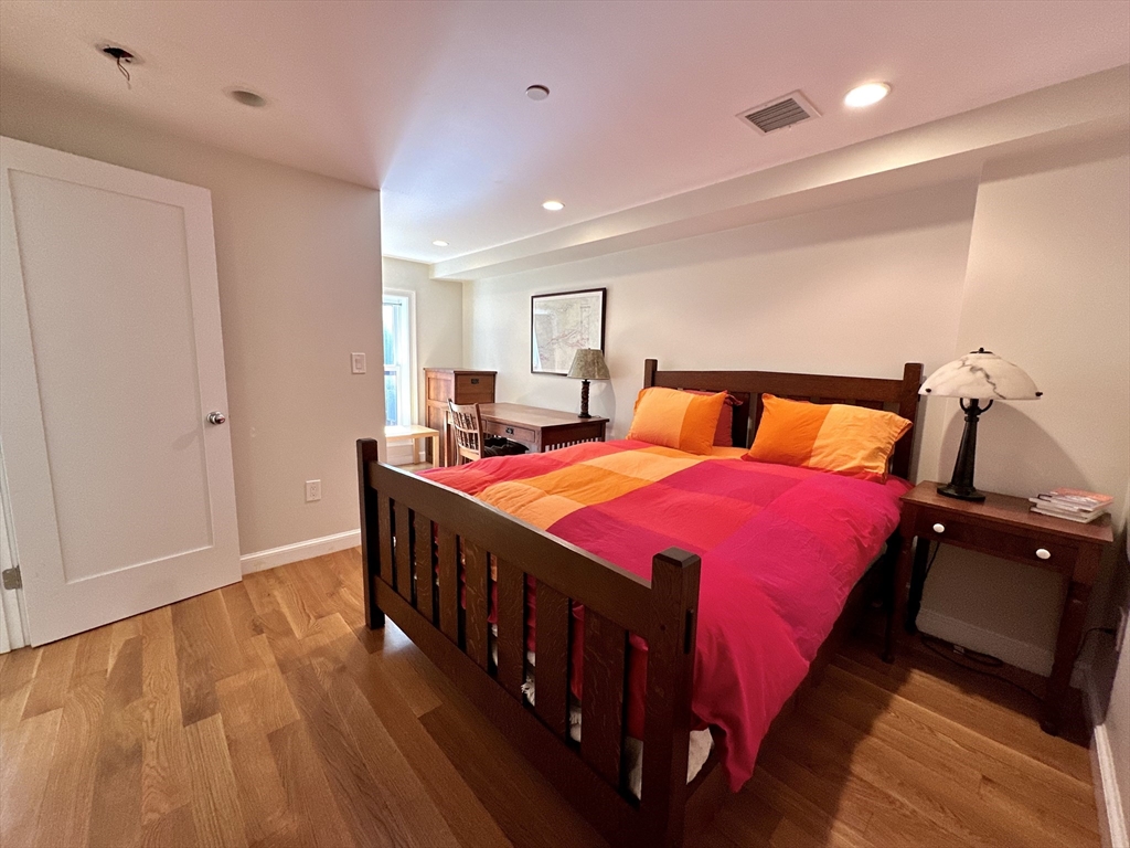 2 bed, 2 bath apartment for rent at 73 Broad St Unit 4, Boston Downtown — photo 10 of 14