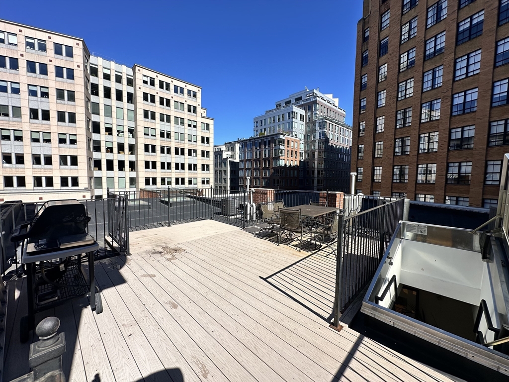 2 bed, 2 bath apartment for rent at 73 Broad St Unit 4, Boston Downtown — photo 12 of 14