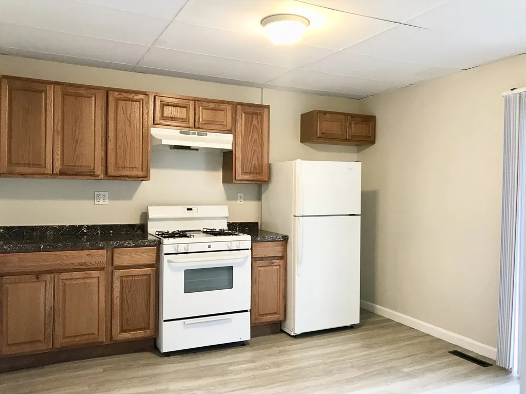 1 bed, 1 bath apartment for rent at 73 Campbell Ave Unit 2, Revere — photo 4 of 25