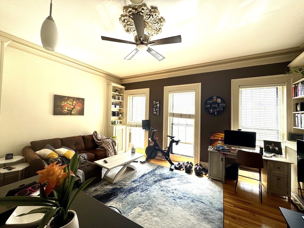 1 bed, 1 bath apartment for rent at 73 Charles St Unit 2, Beacon Hill — photo 2 of 5