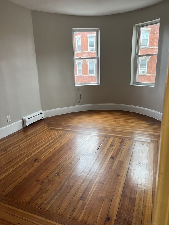 5 bed, 1 bath apartment for rent at 73 Charles St Unit 3, Dorchester — photo 2 of 7