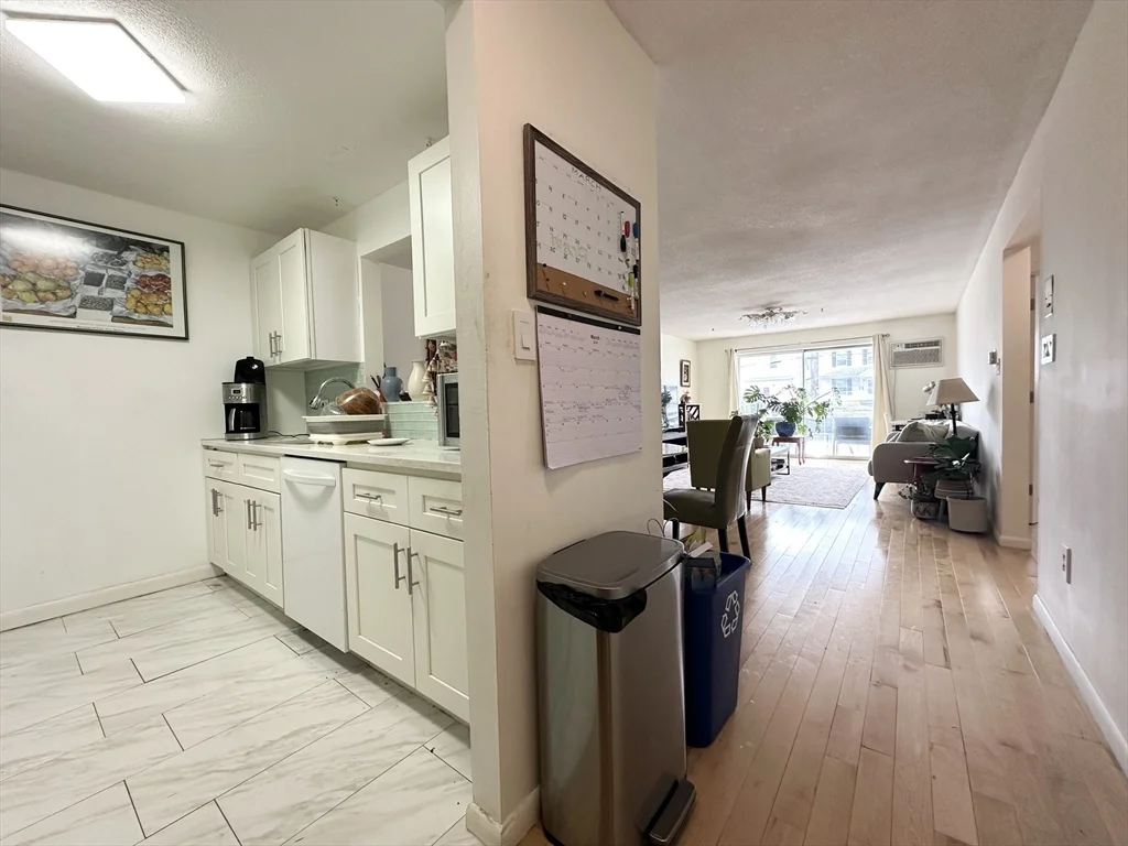 2 bed, 1 bath apartment for rent at 73 Charlesbank Rd Unit 205, Newton — photo 9 of 18