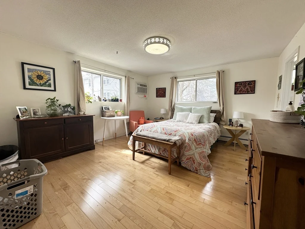 2 bed, 1 bath apartment for rent at 73 Charlesbank Rd Unit 205, Newton — photo 15 of 18