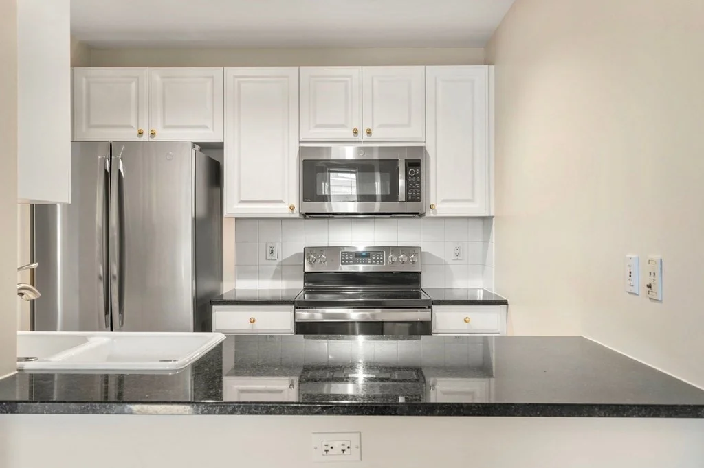 1 bed, 1 bath apartment for rent at 73 Chelsea St Unit 104, Charlestown — photo 7 of 20