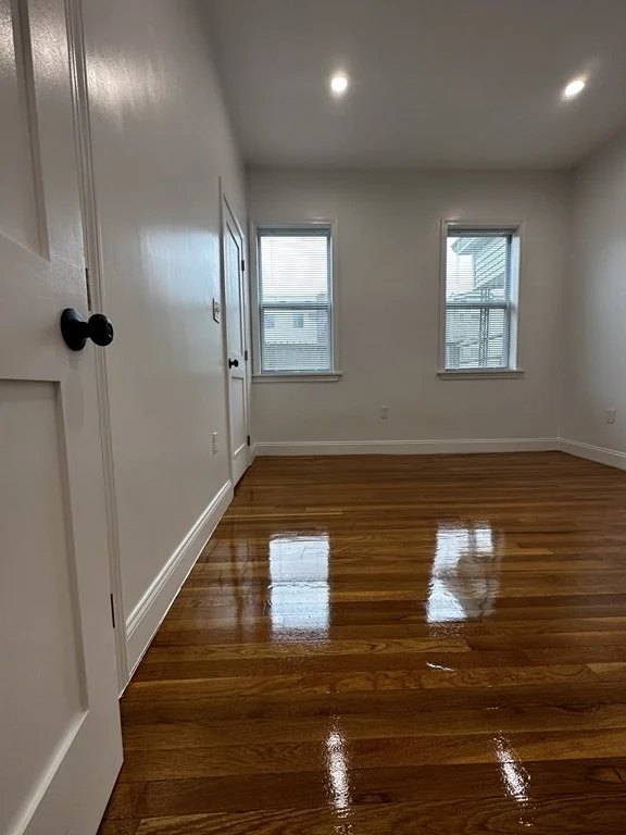 2 bed, 1 bath apartment for rent at 73 Chelsea Unit 1, East Boston — photo 4 of 12