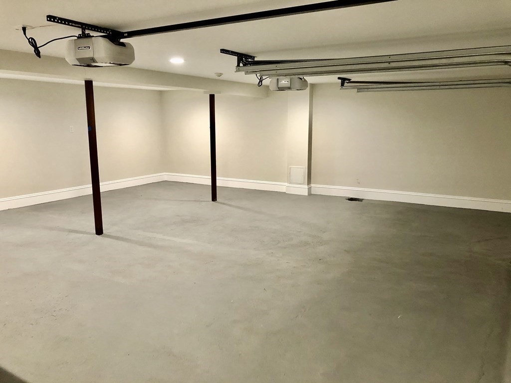 2 bed, 1 bath apartment for rent at 73 Chestnut St Unit A, Weston — photo 21 of 22