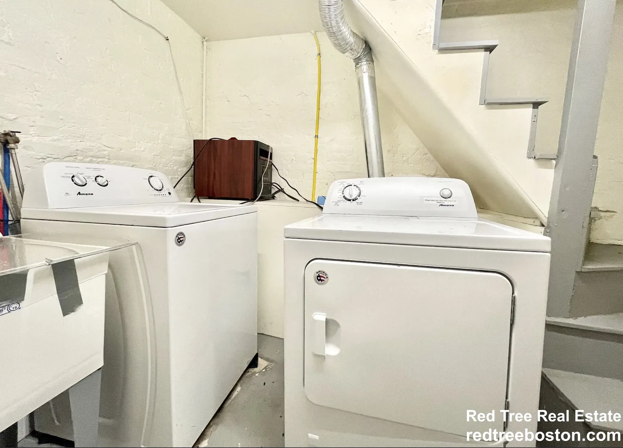3 bed, 1 bath apartment for rent at 73 Delle Ave Unit 1, Mission Hill — photo 9 of 9