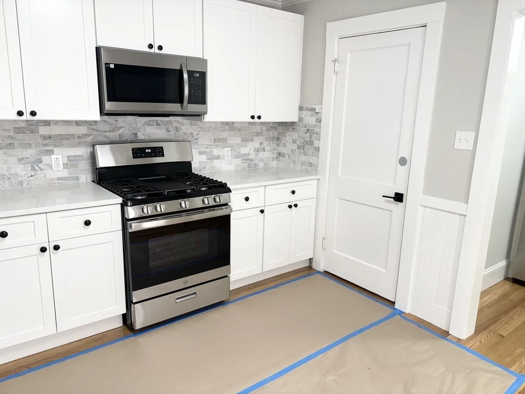 3 bed, 1 bath apartment for rent at 73 Dent St Unit 2, West Roxbury — photo 10 of 38