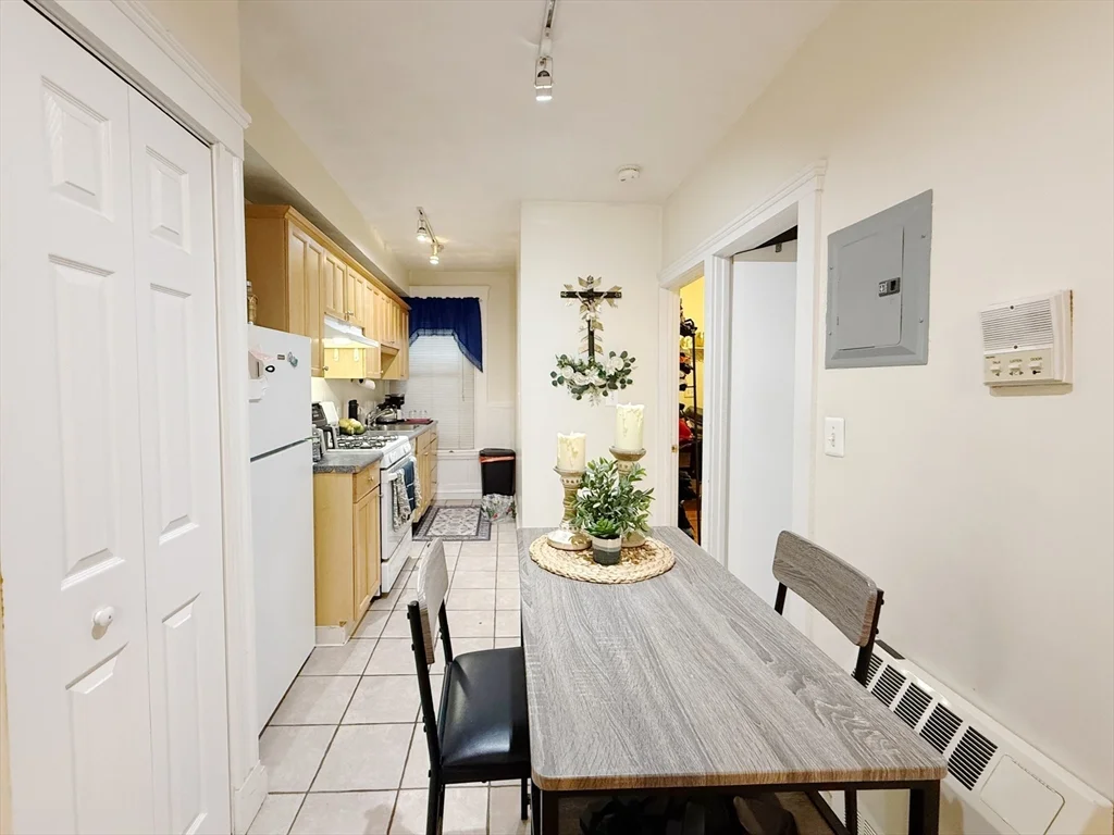 1 bed, 1 bath apartment for rent at 73 Divison St Unit 1, Chelsea — photo 3 of 10