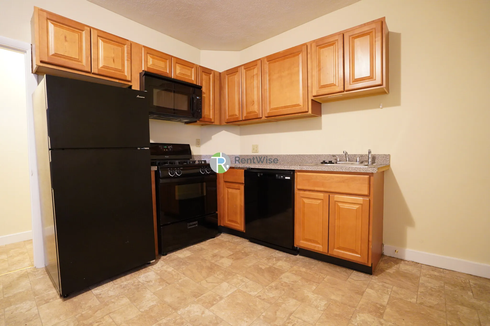 1 bed, 1 bath apartment for rent at 73 Empire St Unit 1, Allston — photo 5 of 11