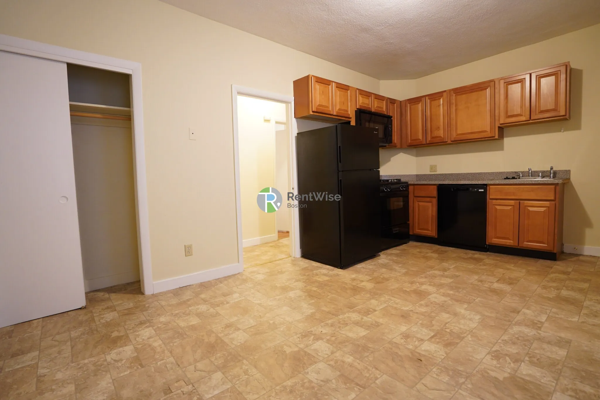 1 bed, 1 bath apartment for rent at 73 Empire St Unit 1, Allston — photo 4 of 11