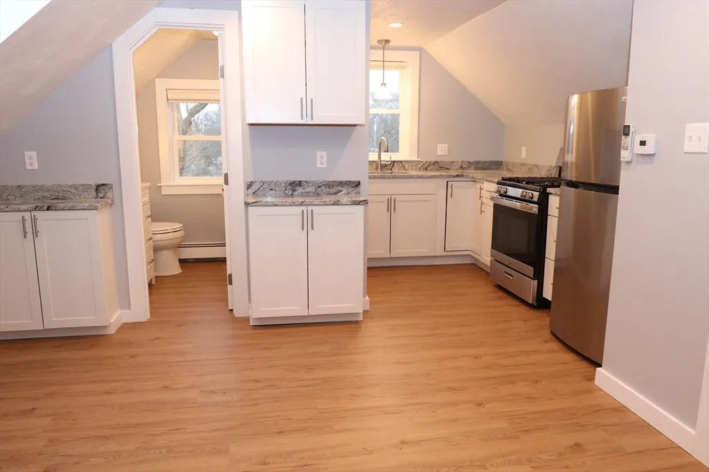 2 bed, 1 bath apartment for rent at 73 Everett St Unit 3, Middleboro — photo 1 of 17