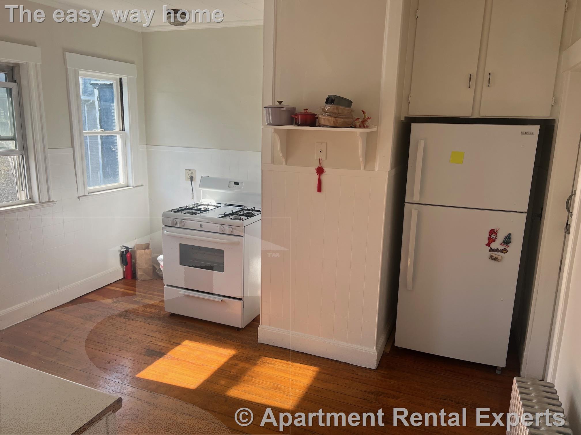 3 bed, 1 bath apartment for rent at 73 Frederick Ave Unit 2, Tufts — photo 4 of 18