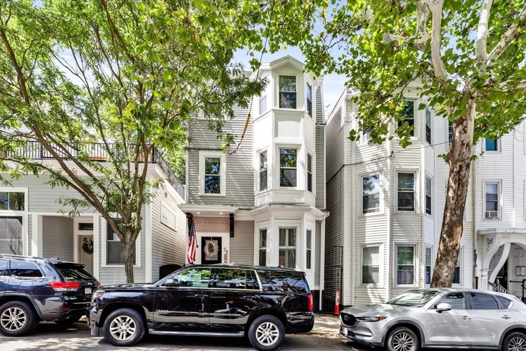 2 bed, 2 bath apartment for rent at 73 G St Unit 2, South Boston