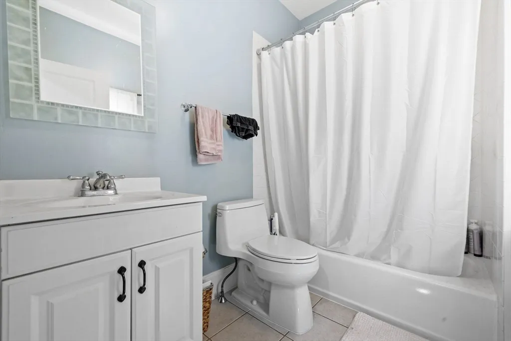 2 bed, 2 bath apartment for rent at 73 G St Unit 2, South Boston — photo 17 of 19