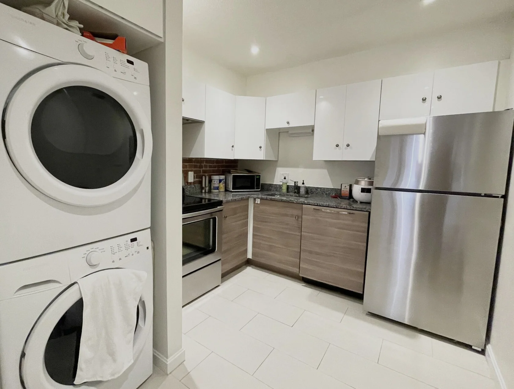 1 bed, 1 bath apartment for rent at 73 Gainsborough St Unit 201, Fenway — photo 1 of 7