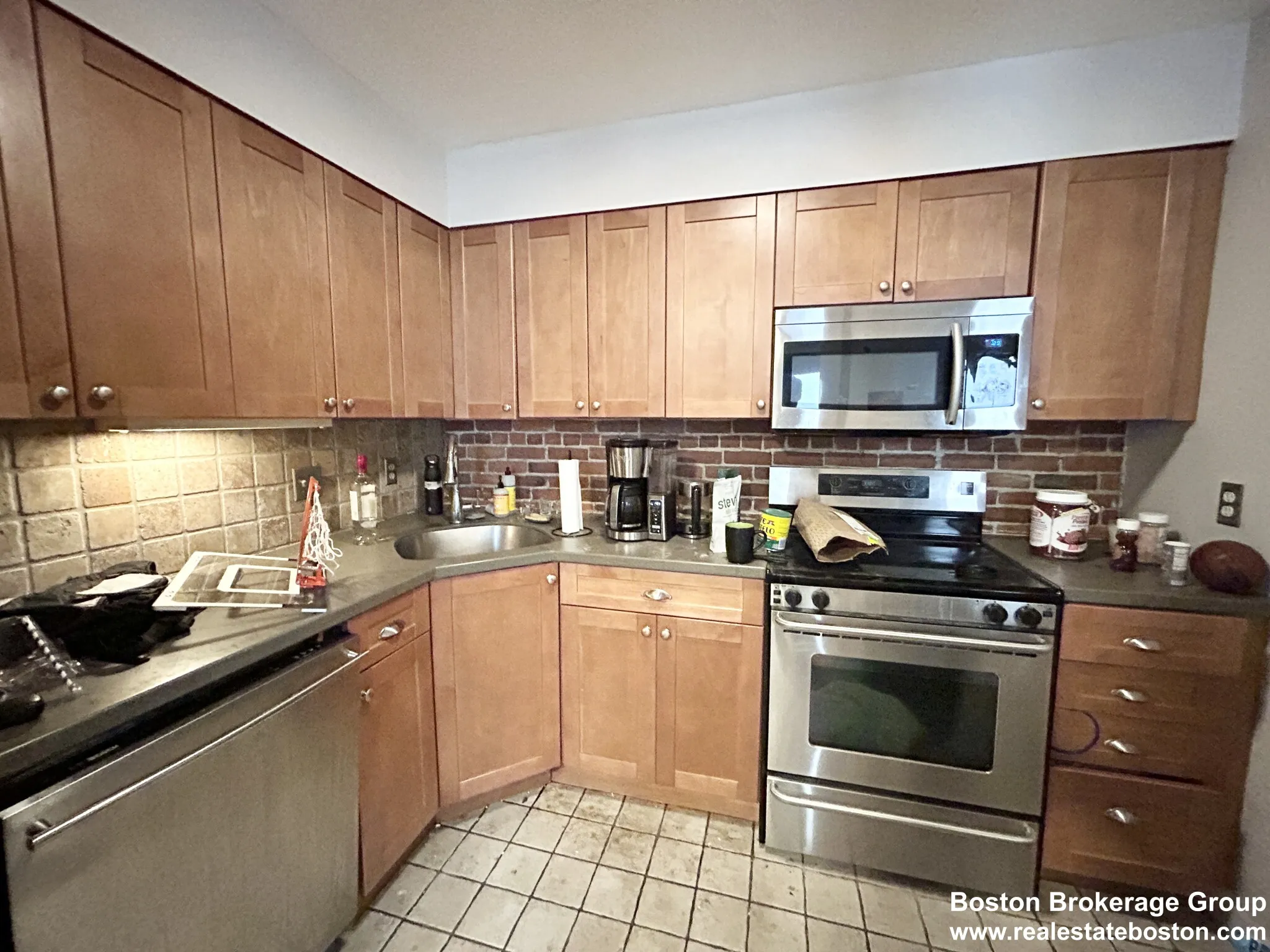 1 bed, 1 bath apartment for rent at 73 Gainsborough St Unit 202, Fenway — photo 1 of 7