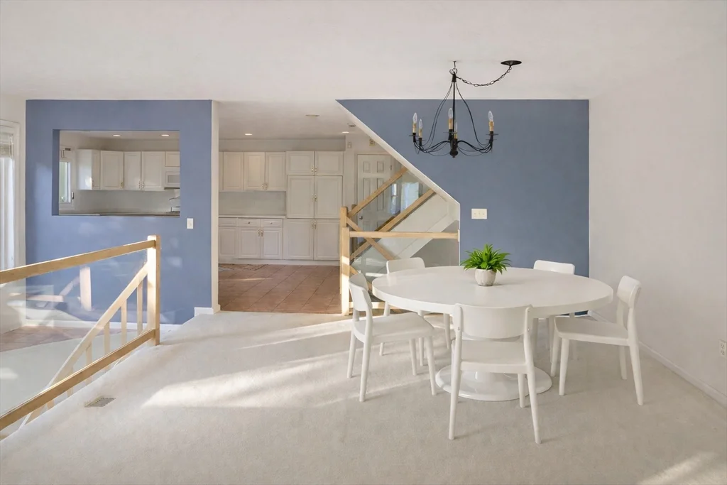 2 bed, 2 bath apartment for rent at 73 Half Crown Cir Unit 73, Ashland — photo 3 of 22