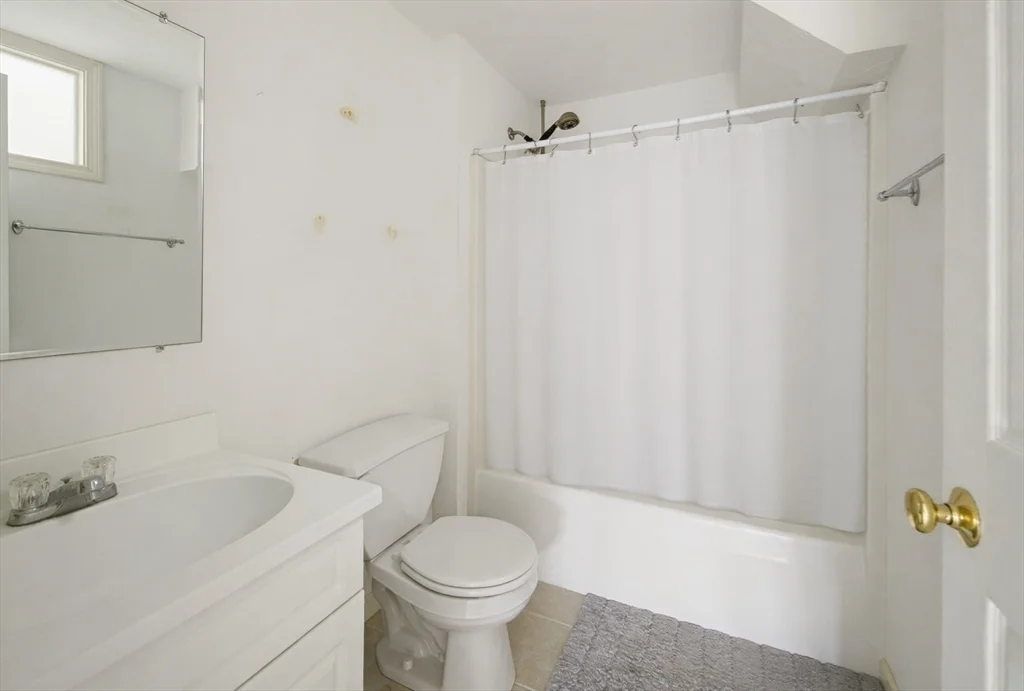 2 bed, 2 bath apartment for rent at 73 Half Crown Cir Unit 73, Ashland — photo 16 of 22