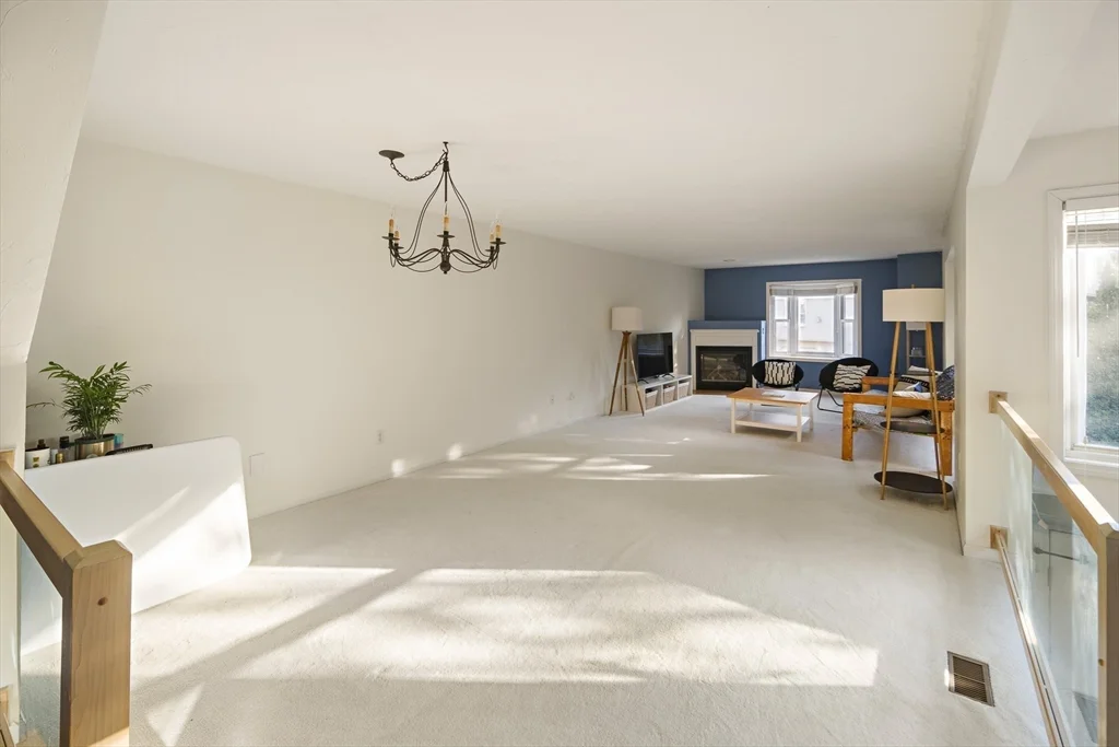 2 bed, 2 bath apartment for rent at 73 Half Crown Cir Unit 73, Ashland — photo 4 of 22