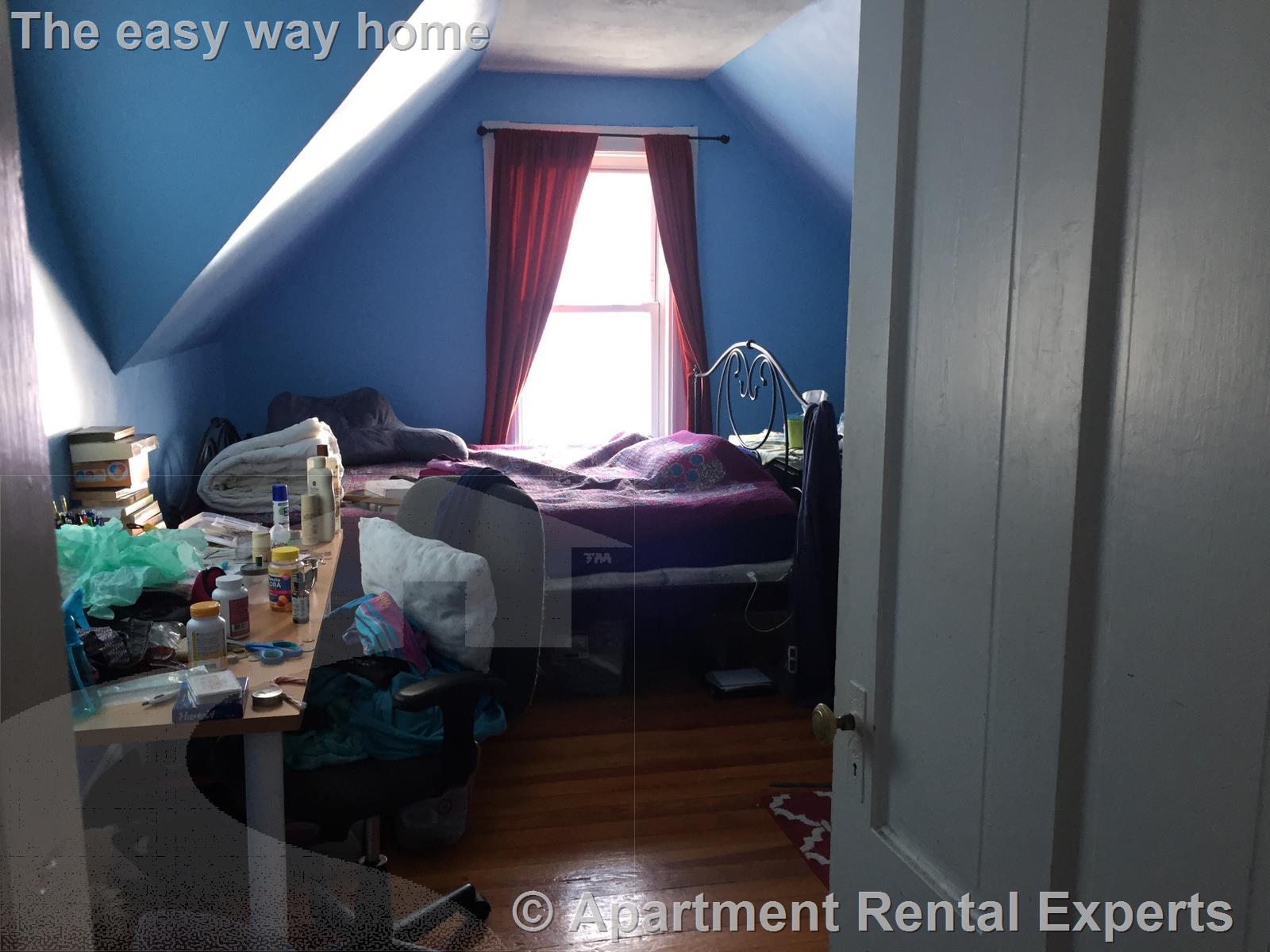 4 bed, 2 bath apartment for rent at 73 Hancock St Unit 2, Porter Square — photo 4 of 7