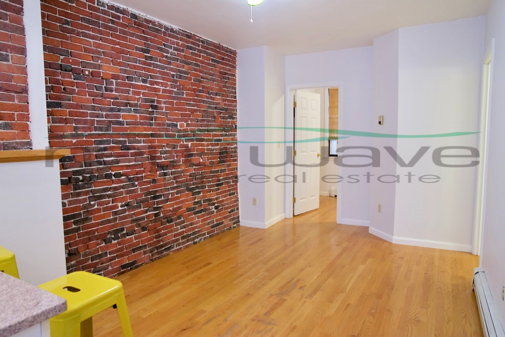 1 bed, 1 bath apartment for rent at 73 Hudson St Unit 1, Chinatown — photo 2 of 9