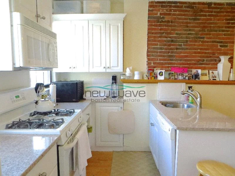 1 bed, 1 bath apartment for rent at 73 Hudson St Unit 2, Chinatown — photo 17 of 21