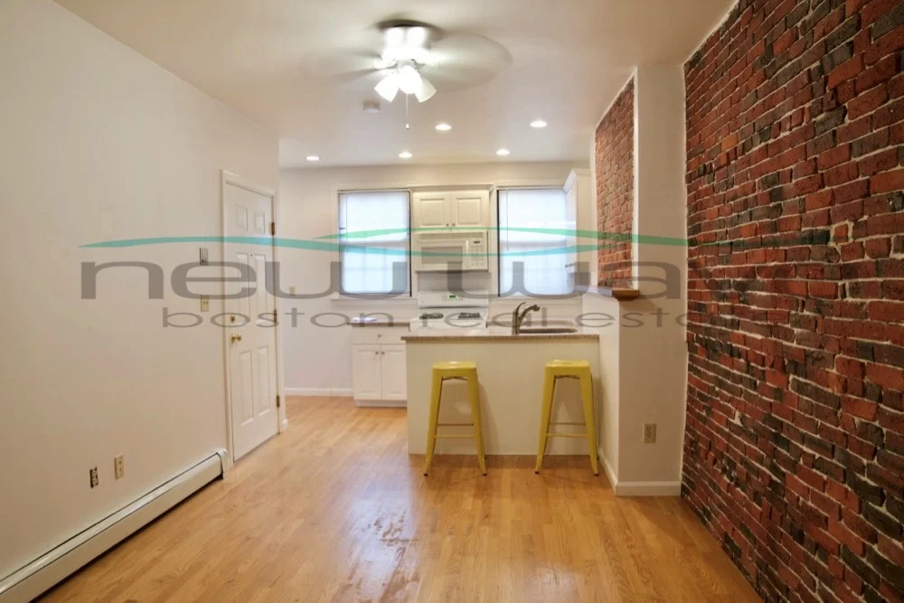 1 bed, 1 bath apartment for rent at 73 Hudson St Unit 2, Chinatown — photo 1 of 21
