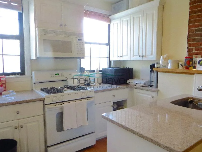 1 bed, 1 bath apartment for rent at 73 Hudson St Unit 2, Chinatown — photo 11 of 21