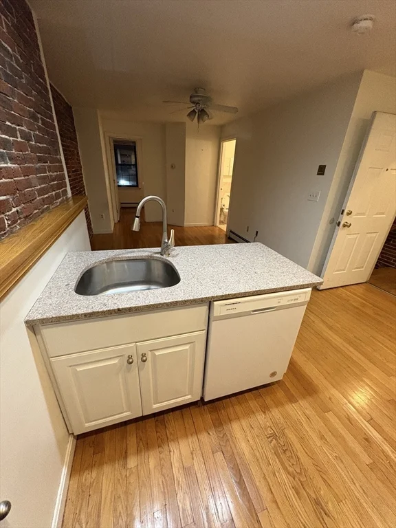 1 bed, 1 bath apartment for rent at 73 Hudson St Unit 3, Chinatown — photo 4 of 10