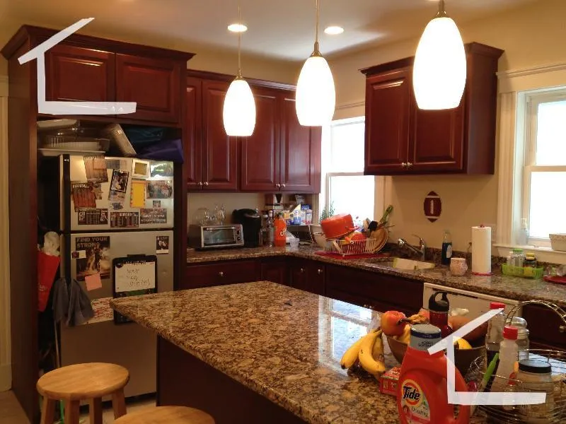 5 bed, 2 bath apartment for rent at 73 Leicester St Unit 2, Oak Square — photo 1 of 7