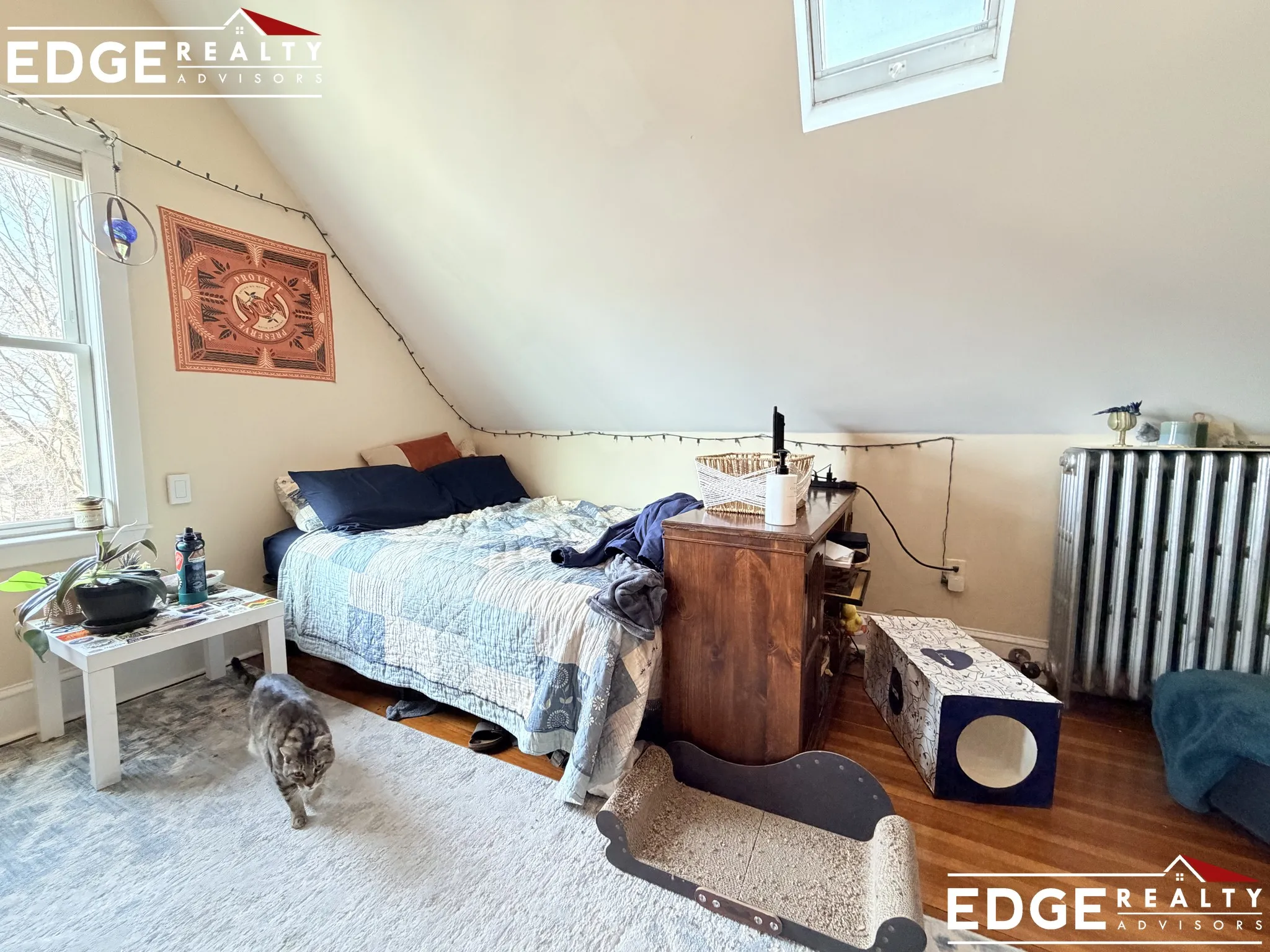 5 bed, 2 bath apartment for rent at 73 Leicester St Unit 2A, Oak Square — photo 14 of 18