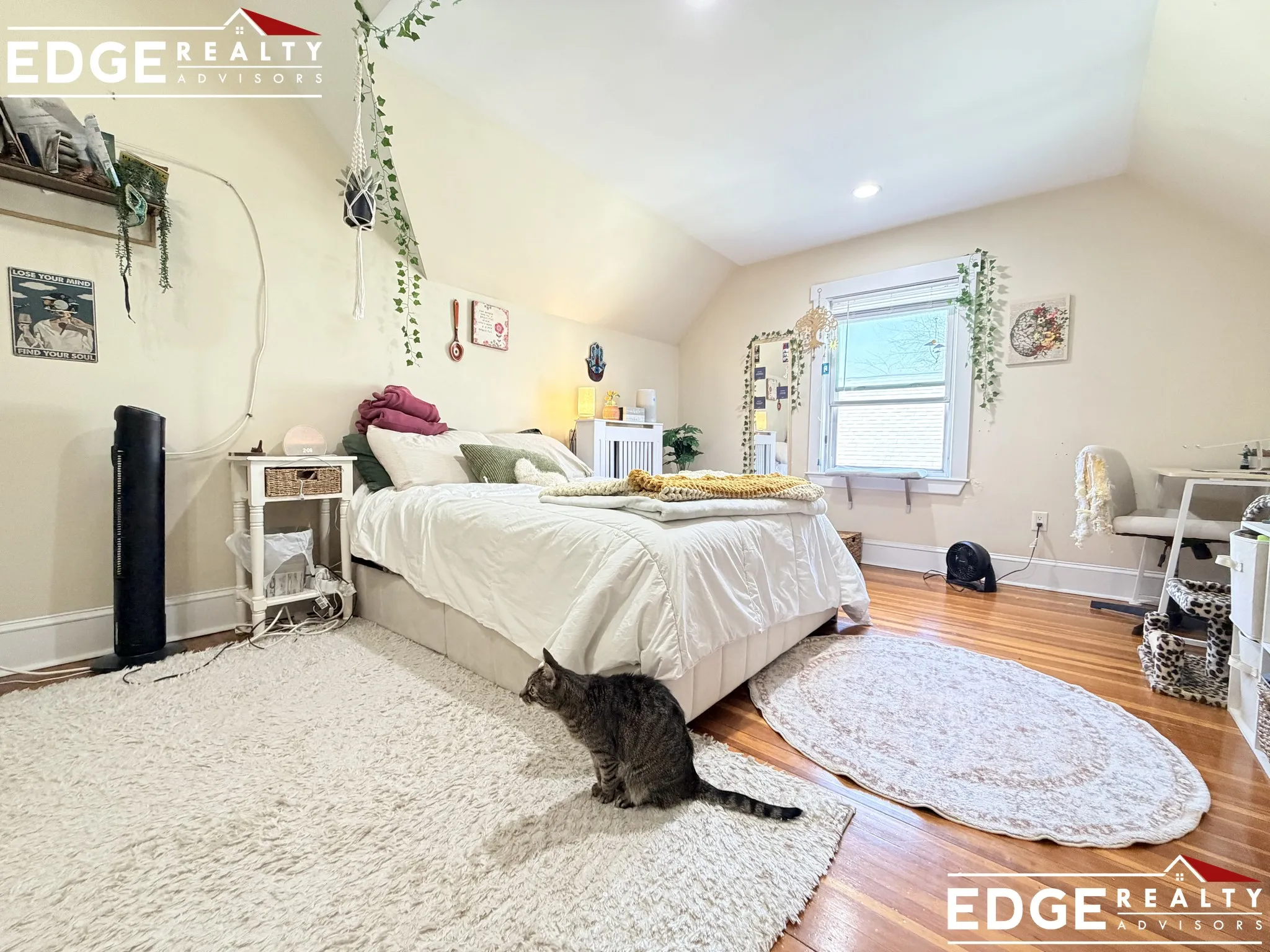 5 bed, 2 bath apartment for rent at 73 Leicester St Unit 2A, Oak Square — photo 16 of 18
