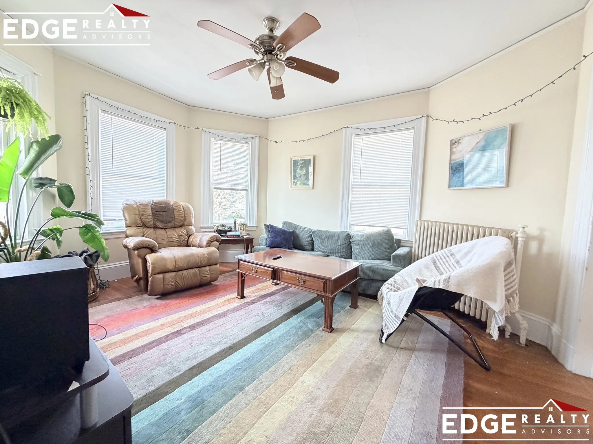 5 bed, 2 bath apartment for rent at 73 Leicester St Unit 2A, Oak Square — photo 4 of 18