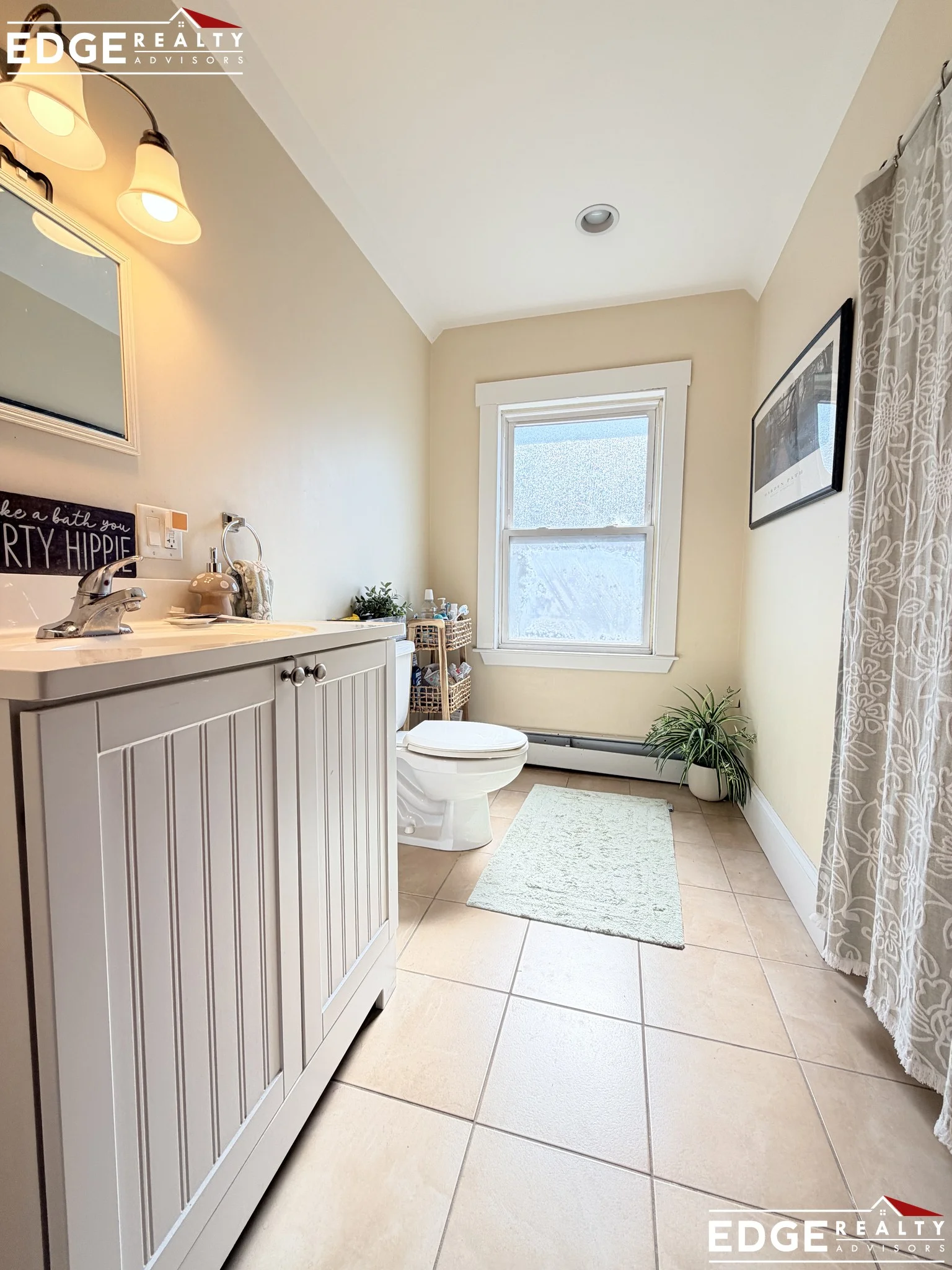 5 bed, 2 bath apartment for rent at 73 Leicester St Unit 2A, Oak Square — photo 17 of 18