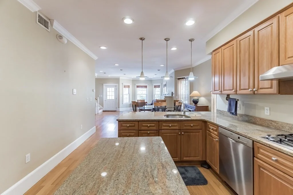 2 bed, 2 bath apartment for rent at 73 Lexington Ave Unit 2, Davis Square — photo 4 of 21