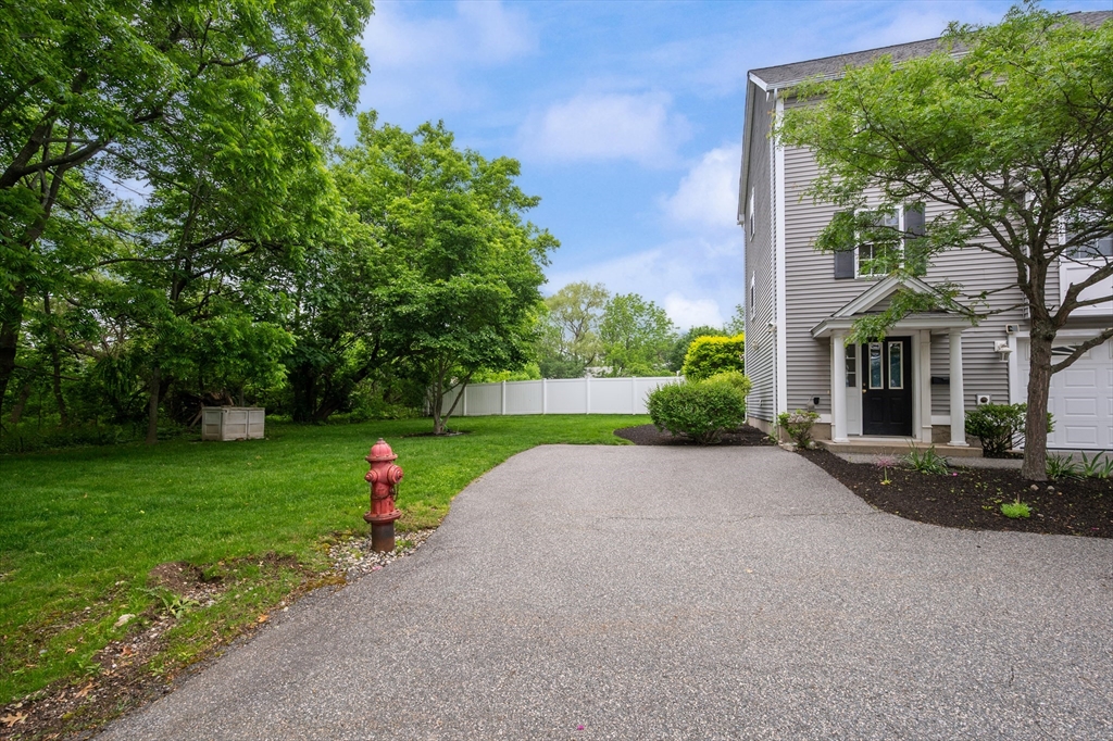 2 bed, 1 bath apartment for rent at 73 Liberty St Unit 3, Danvers — photo 5 of 32