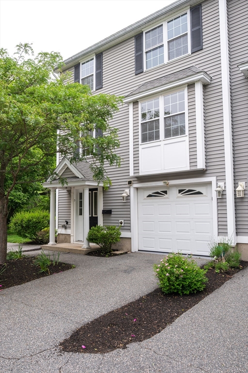 2 bed, 1 bath apartment for rent at 73 Liberty St Unit 3, Danvers — photo 2 of 32