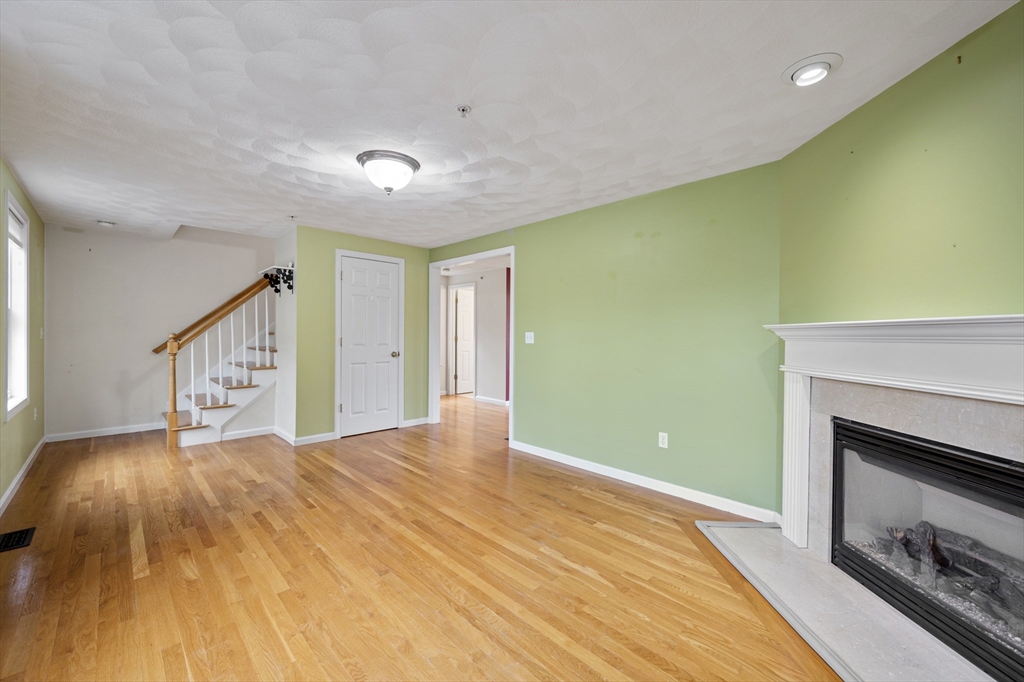 2 bed, 1 bath apartment for rent at 73 Liberty St Unit 3, Danvers — photo 18 of 32
