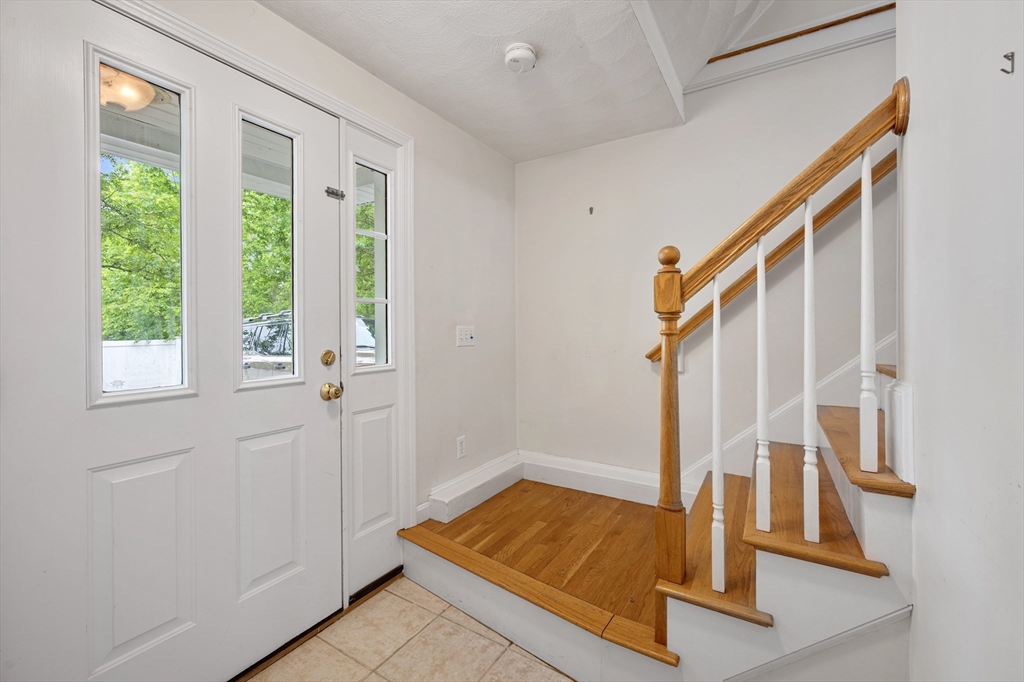 2 bed, 1 bath apartment for rent at 73 Liberty St Unit 3, Danvers — photo 11 of 32