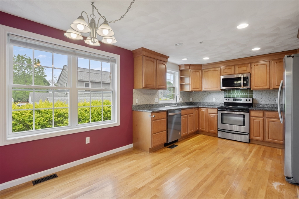2 bed, 1 bath apartment for rent at 73 Liberty St Unit 3, Danvers — photo 14 of 32