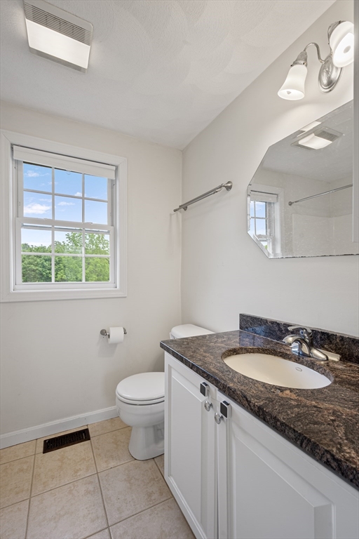 2 bed, 1 bath apartment for rent at 73 Liberty St Unit 3, Danvers — photo 25 of 32