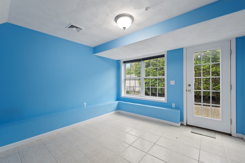 2 bed, 1 bath apartment for rent at 73 Liberty St Unit 3, Danvers — photo 27 of 32
